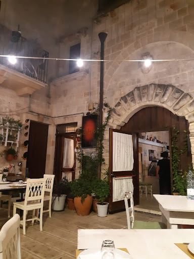 Zahir Trattoria Gallery - Italy