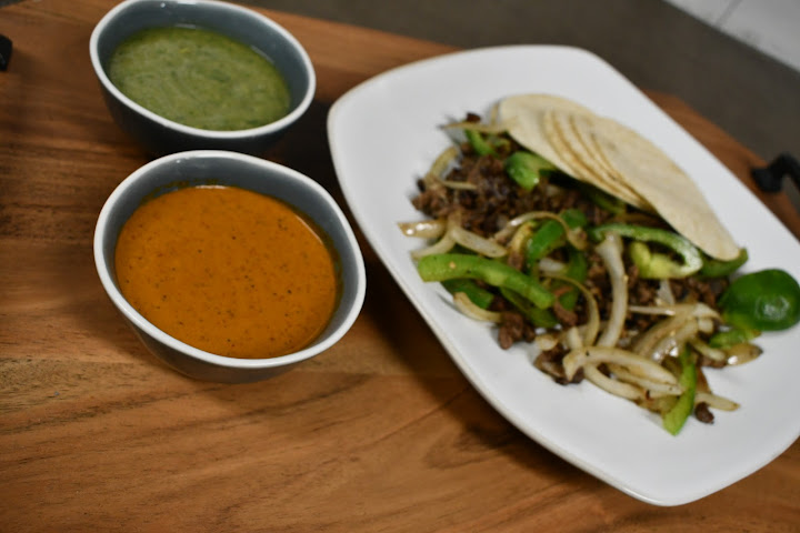 Basilios Tacos by null