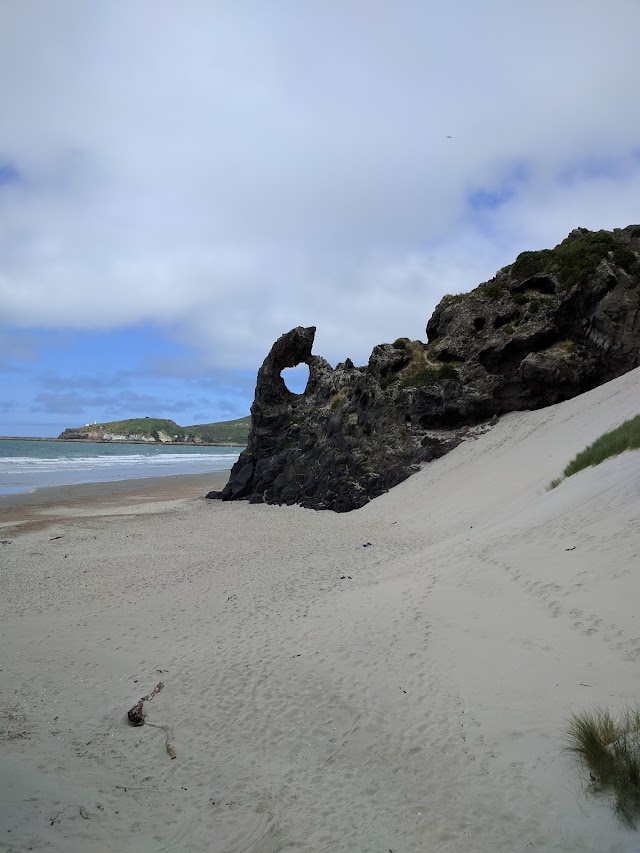 Keyhole rock