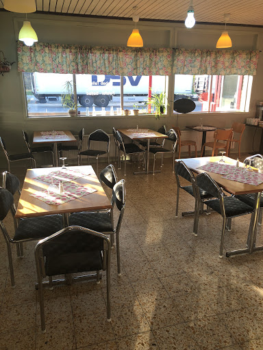 Lovina restaurang