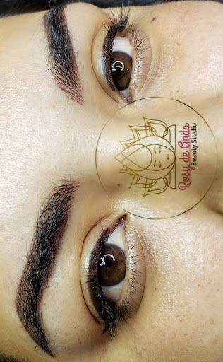 Rosy de Anda - Beauty Studio - Thumbnail