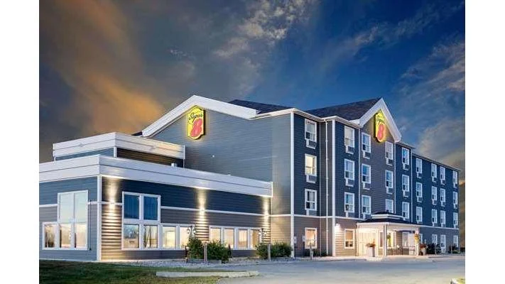 Super 8 by Wyndham Kapuskasing