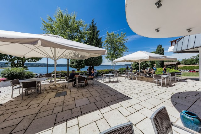 Les Terrasses du Lac - Hôtel** Camping*** Chalets Restaurant