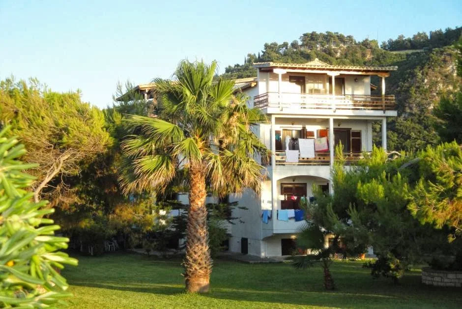 Malakassis House Seafront Residence