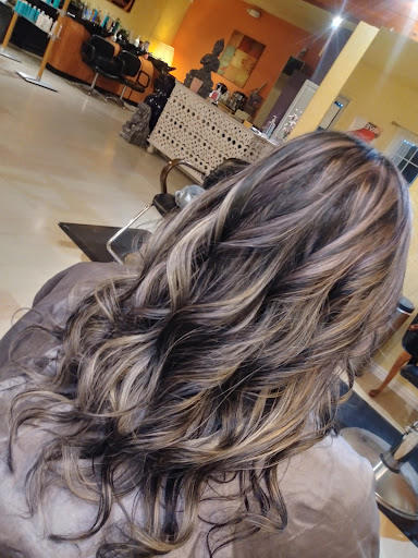 Me Time Salon & Day Spa - Thumbnail