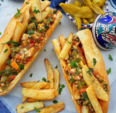 Elkhomsa resto-lounge by null