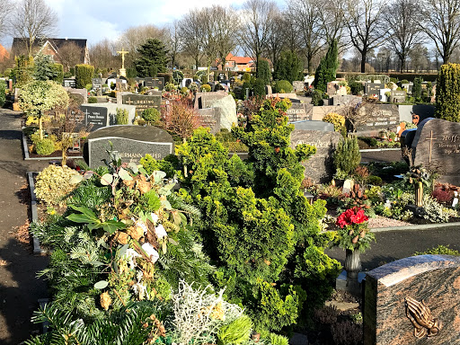 Friedhofskappelle Graes - Thumbnail