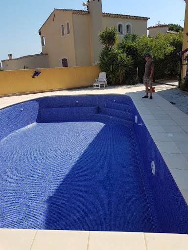 Photo de Vitapasibla : Location villa 12 personnes piscine bord des mer - Sausset les pins - PACA à Sausset-les-Pins (13960)