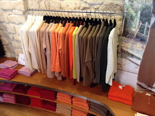 Photo n°16 de Maison Montagut - Odéon à Paris (Magasin de vêtements pour hommes)