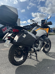 Photo n°12 de MOTO GUZZI PAU à Mazerolles (Magasin de motos)