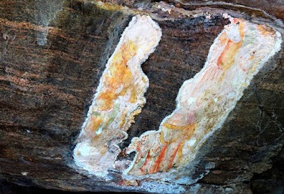 Photos of Gonagolla Punchi Seegiriya Viharaya