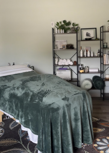 Ayu Skin Studio - Thumbnail