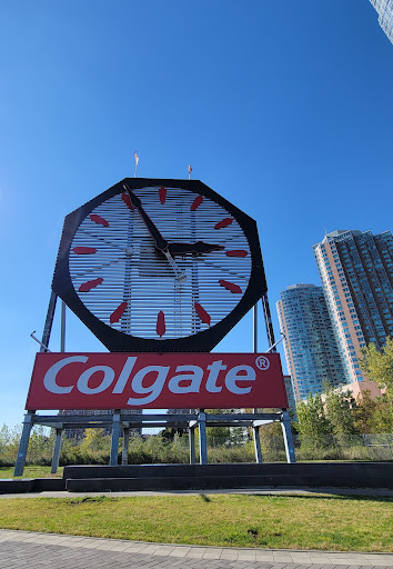 Colgate Clock - Visual