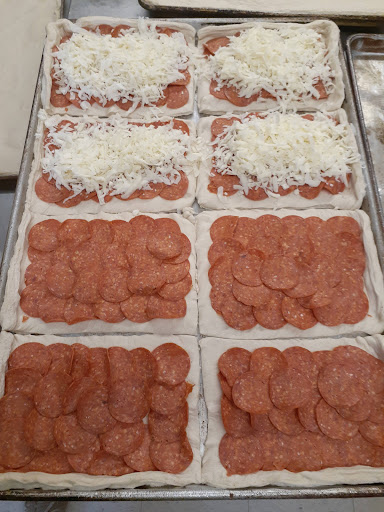 Marko's Pizza - Visual