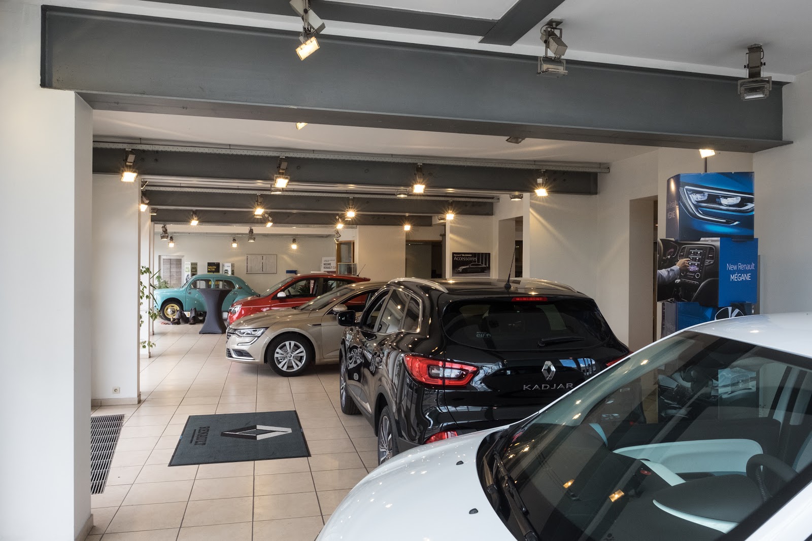 Garage Clicteur Renault Dacia SintPieterskaai 48, 8000 Brugge, België