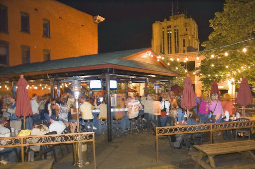 Madisons Pub - Visual