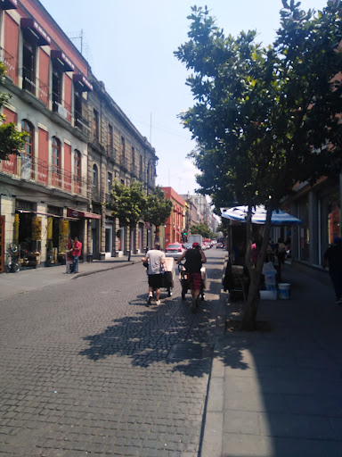 Plaza Comercial Isabel la Católica - Thumbnail