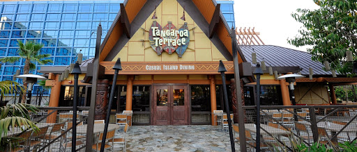 Tangaroa Terrace-Casual Island Dining