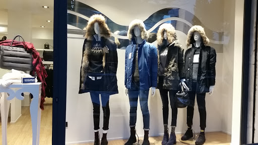 Ivan Abbigliamento Di Busi Ivan Gallery - Italy
