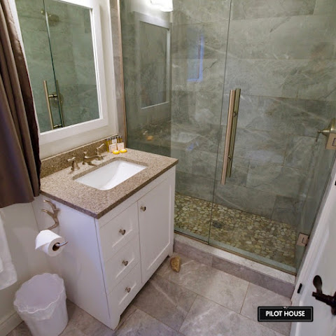 Killarney Mountain Lodge & Conference Centre by null