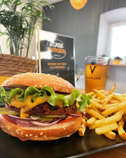 Photo 6 - La Case Burger
