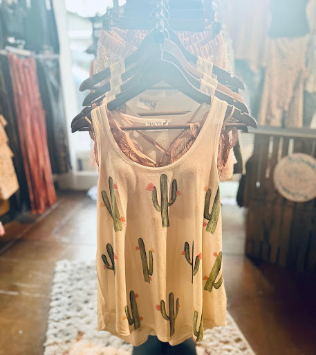 Willow's Bazaar Boutique Gallery - United States