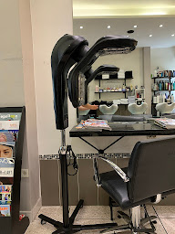 Photo n°5 de Greg Antoine Coiffeur Paris 11 à Paris (Salon de coiffure)