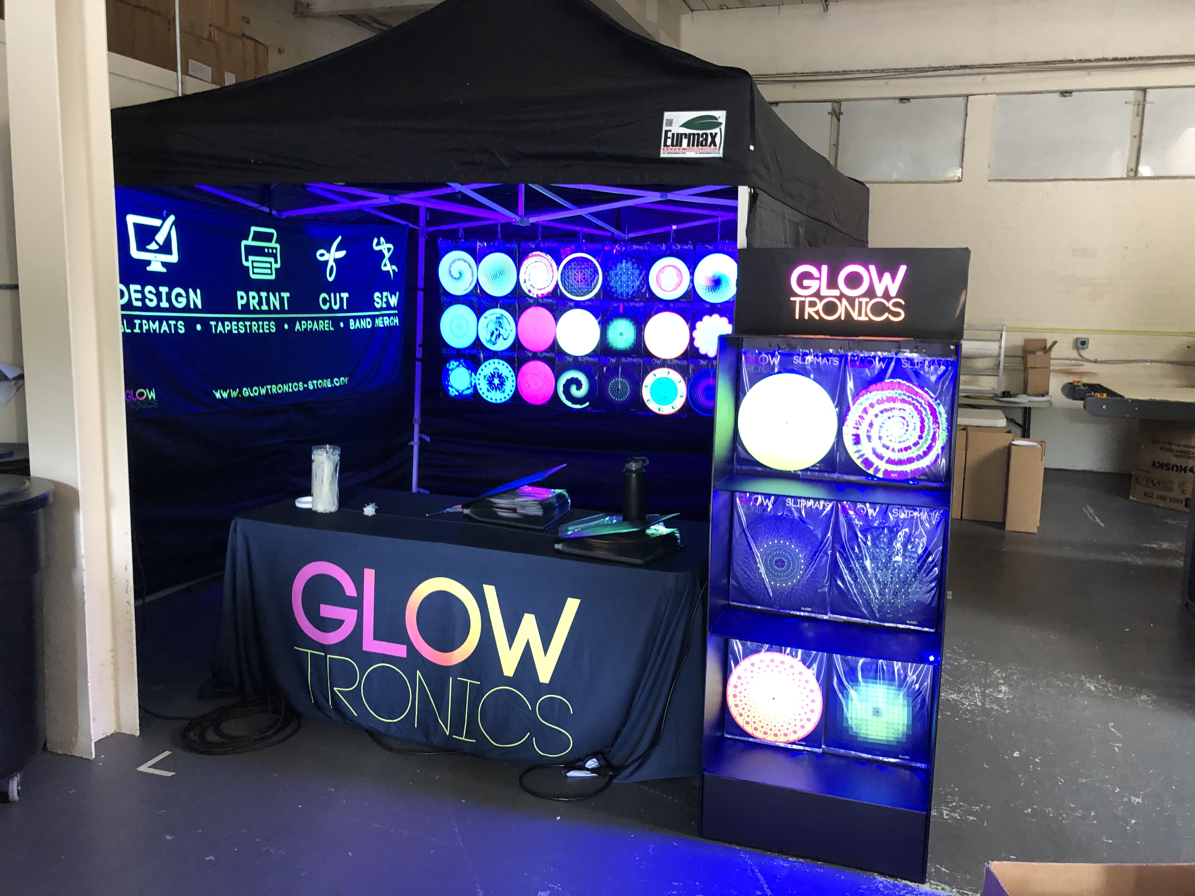 Glowtronics