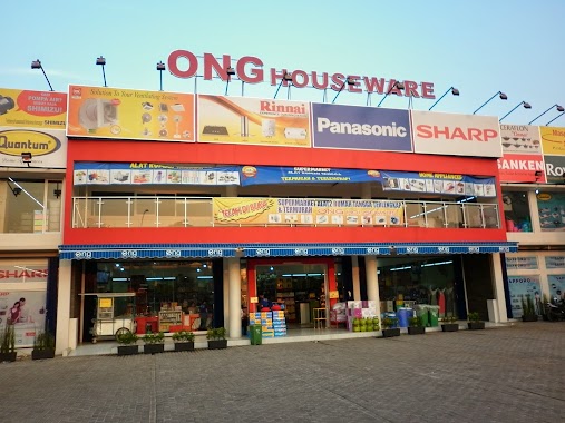 Ong Houseware, Author: Emil Marsudi