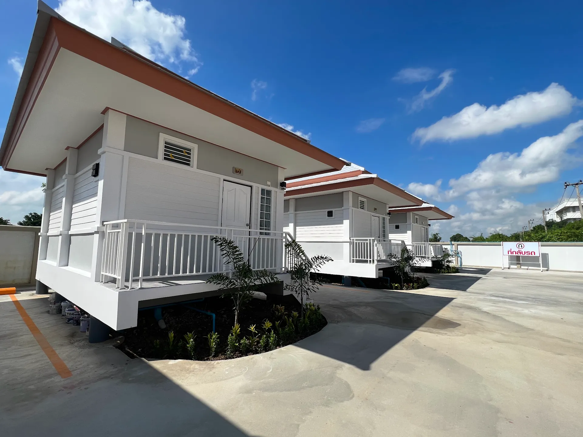 Bualuang Hotel