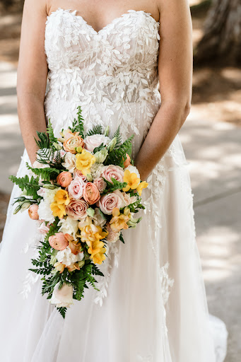 A Love's In Bloom Gallery - United States
