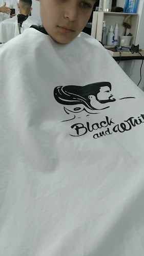 Opiniones de Peluquería "BLACK & WHITE" en San José de Mayo - Barbería