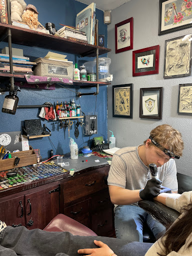 Red Wave Tattoo & Art Gallery - Thumbnail