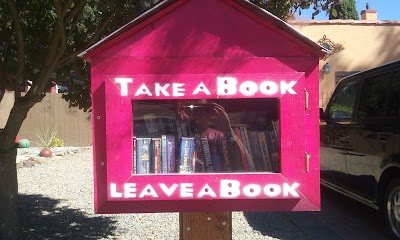 Little Library @ Dakota and Oakdale