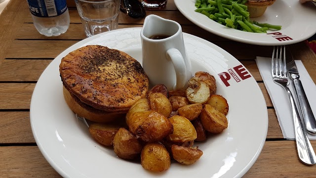 Battersea Pie Station