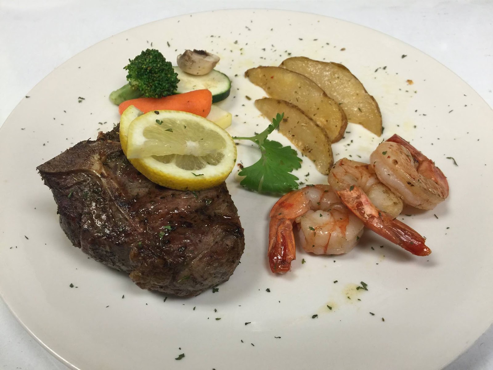 Adelphia Sports Bar & Grille — photo 3