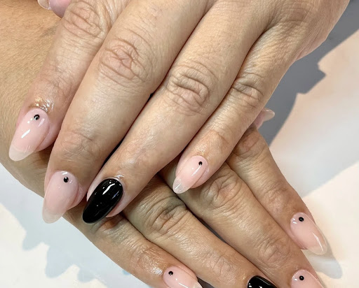 Miya Nails - Visual