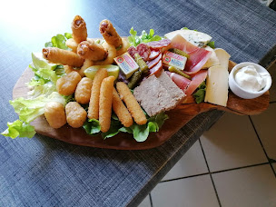 Photo n°6 de LE RENCARD à Bas-en-Basset (Salon de thé traditionnel)