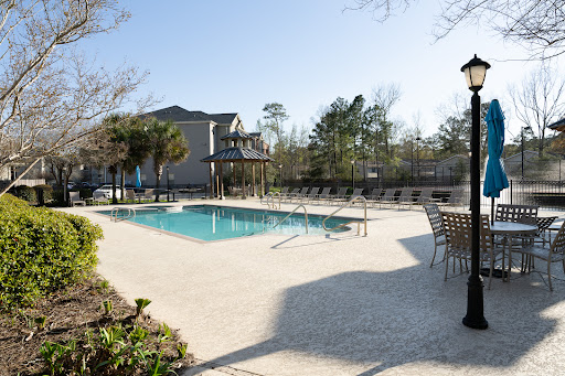 Mandeville Lake Apartments - Thumbnail