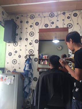 Azri Barbershop & Salon, Author: citra mawar resni