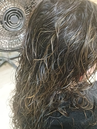 PELUQUERIA KAYRA - Thumbnail