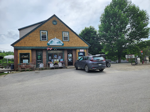 Pine Tree Store - Visual