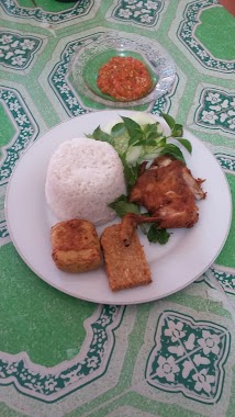 Soto Solo Ayam Penyet Presto, Author: Ratih Kartini Dewi