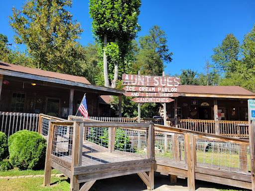 Aunt Sue's Country Corner - Thumbnail