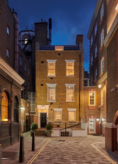 Great Scotland Yard Townhouse