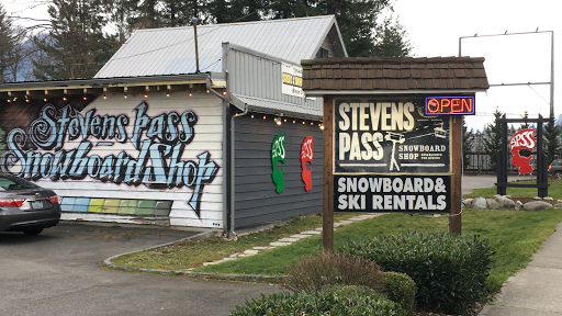 Stevens Pass Snowboard Shop