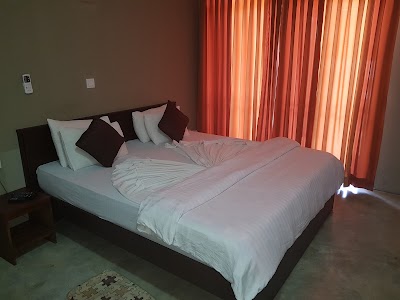 Photos of Ella Rock House