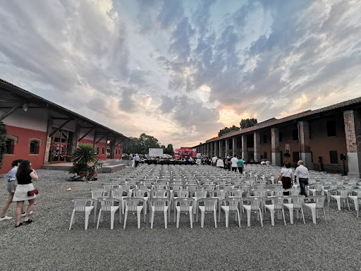 Fondazione Filosofi Lungo L'oglio, Cascina Vittorie Gallery - Italy