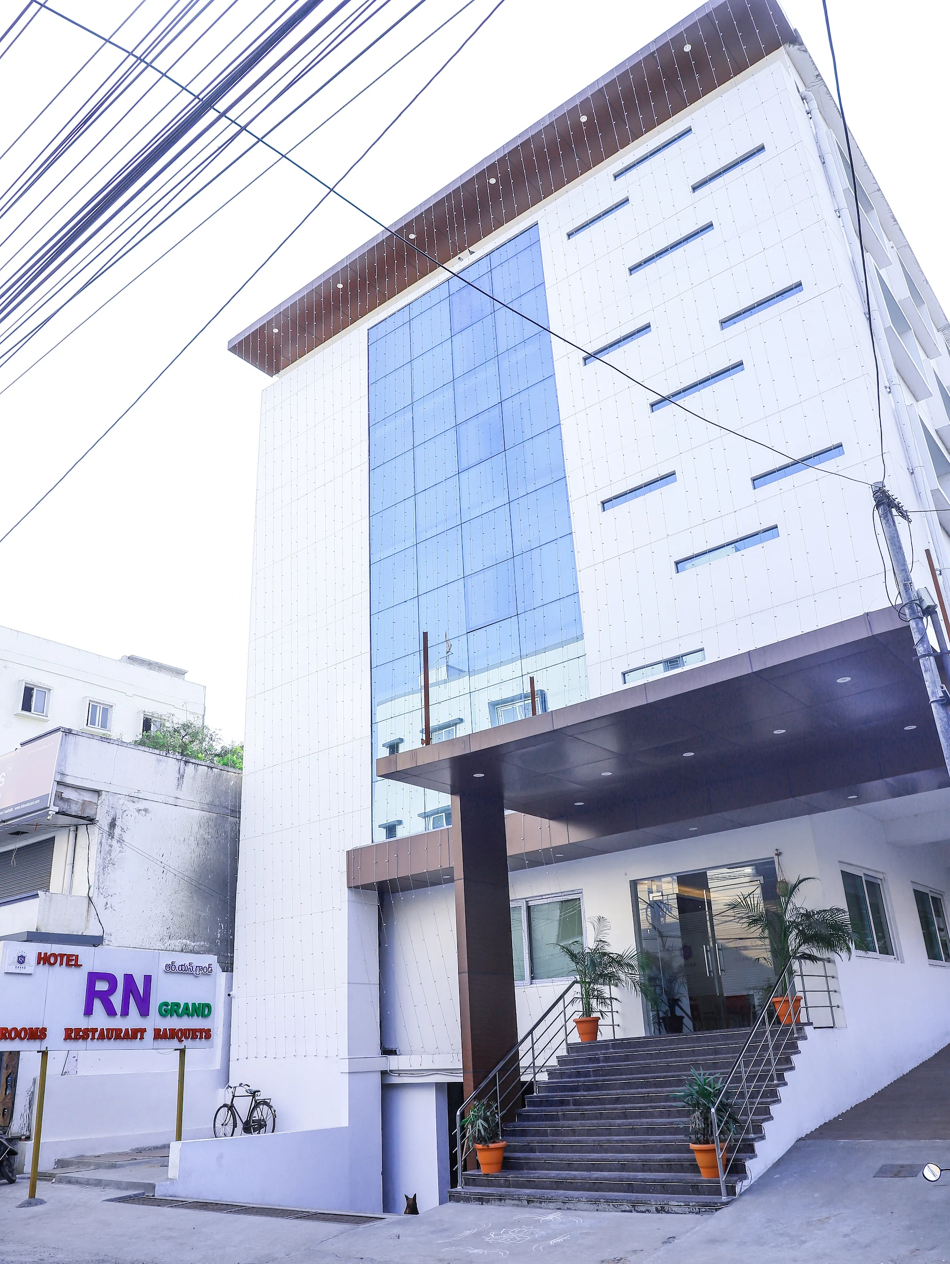 Hotel RN Grand