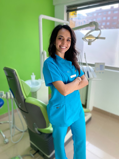 Dentalcom -Odontología Estética-
